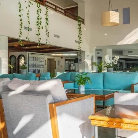 Nice Holiday Apartment * Paphos